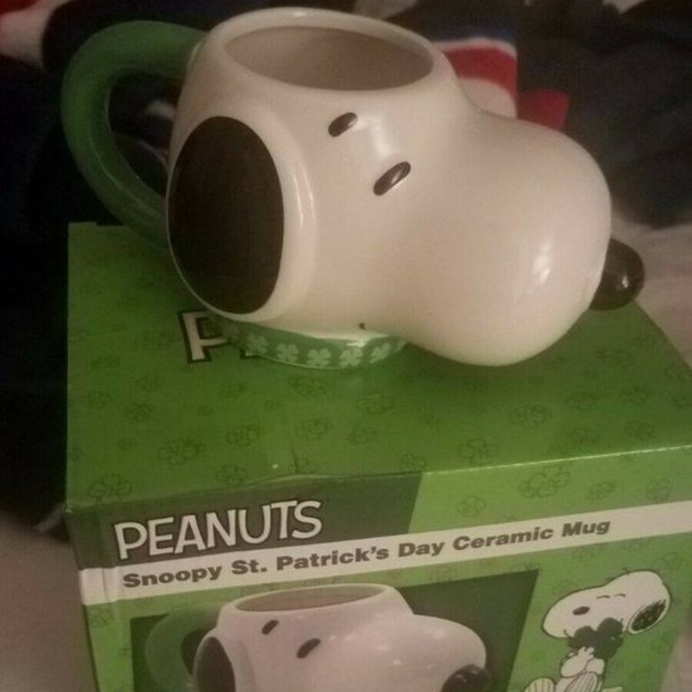 SNOOPY St Patrick's Day Ceramic Mug Brand NEW!